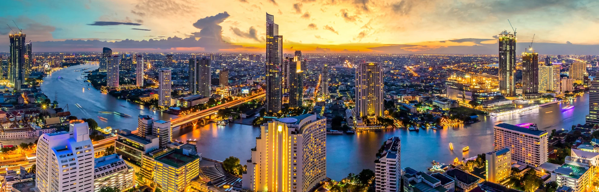 A beautiful picture of the Bangkok skyline